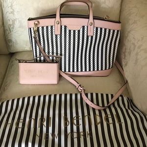 Henri Bendel W 57th Sachel
